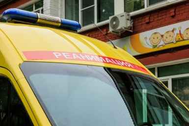 В Ставрополе мужчина выпал с пятого этажа многоквартирного дома и погиб
